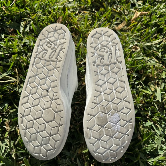 PAUL GREEN White Leather sneakers floral detail on back size US 5.5 - Picture 12 of 13